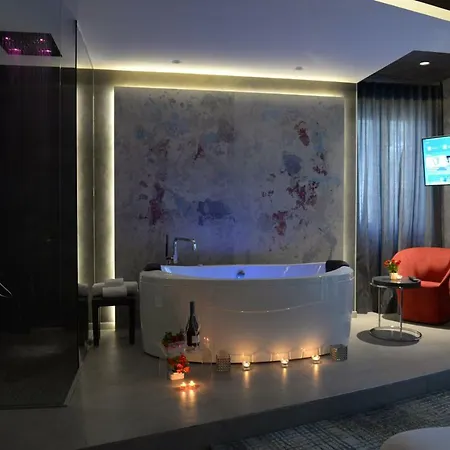Suite28 *