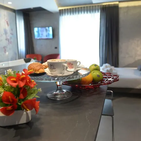 Suite28 *